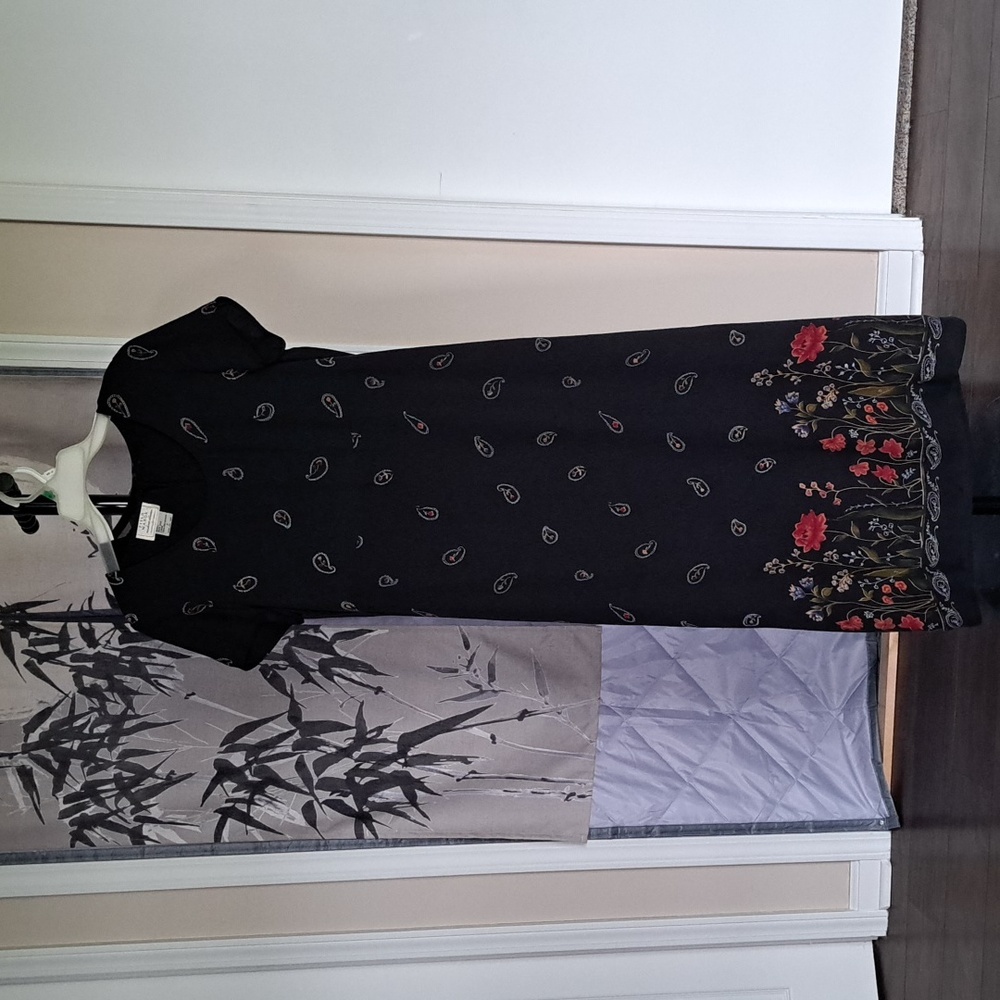 Field Manor 100% Silk maxi Long dress. Small